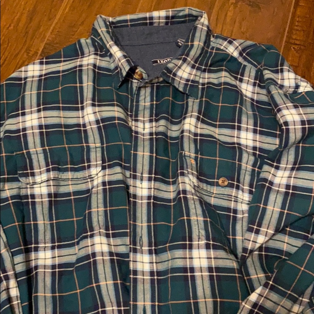 Men’s Izod button up shirt